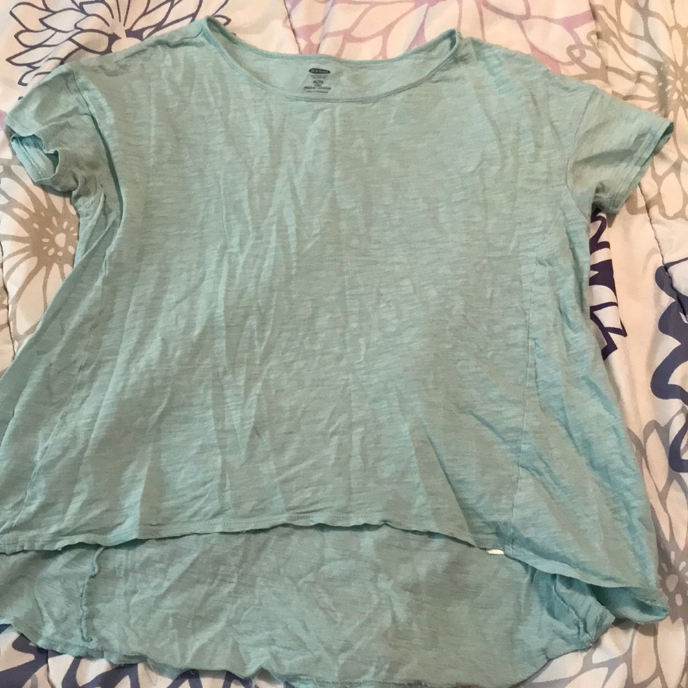 Lightly blue, semi cropped, t-shirt.